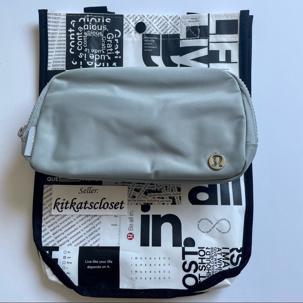 🆕 NWT EXTENDED STRAP lululemon everywhere belt bag - silver drop